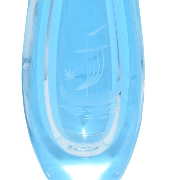 Mid-Century Scandinavian Art Glass Vase with Etched Ship - Picture 9 of 9